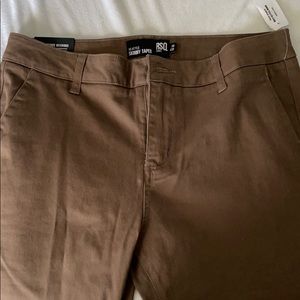 Men’s chino pants